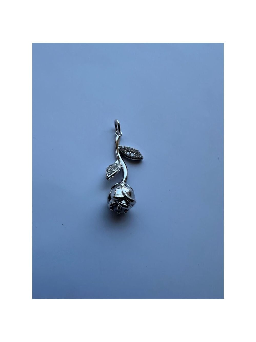 Women's Silver Rose Pendant 2in
